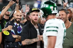 Джейк Пол призвал UFC отпустить Джонса ради боя с Нганну